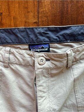 Patagonia Khaki hiking cargo pants/ shorts